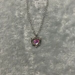 Elegant Silver Necklace with Heart-Shaped Pink Stone